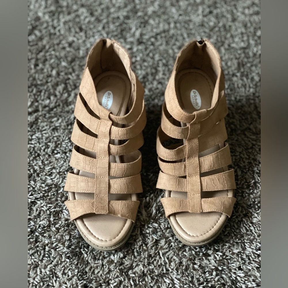 Dr. Schools tan heels
